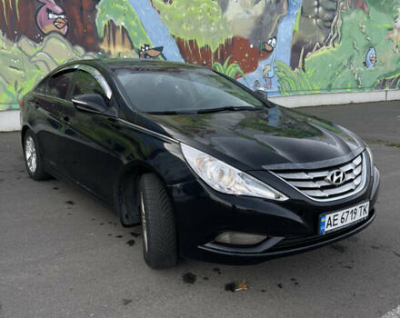 Черный Хендай Соната, объемом двигателя 2 л и пробегом 200 тыс. км за 6800 $, фото 7 на Automoto.ua