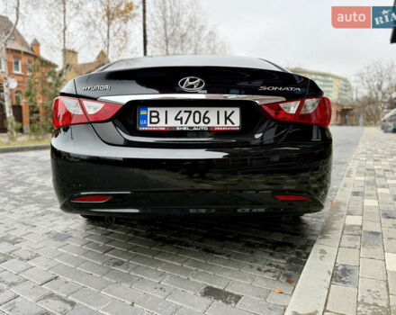 Черный Хендай Соната, объемом двигателя 2.4 л и пробегом 188 тыс. км за 12000 $, фото 8 на Automoto.ua