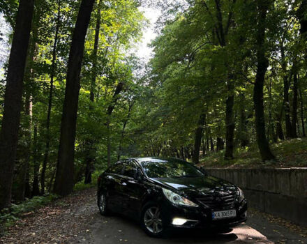 Черный Хендай Соната, объемом двигателя 2 л и пробегом 340 тыс. км за 6500 $, фото 4 на Automoto.ua