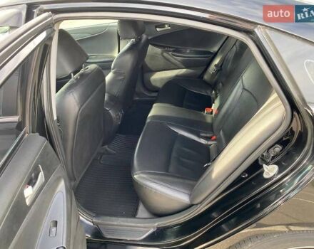 Хендай Соната 2013 в Одессе на Automoto.ua Черный Хендай Соната, объемом двигателя 2 л и пробегом 268 тыс. км за 7500 $, фото 7 на Automoto.ua