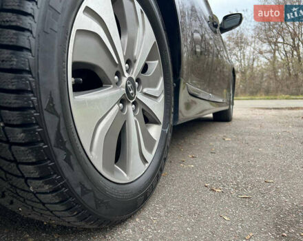 Чорний Хендай Соната, об'ємом двигуна 2.36 л та пробігом 245 тис. км за 9300 $, фото 7 на Automoto.ua