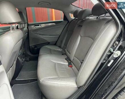 Черный Хендай Соната, объемом двигателя 2.36 л и пробегом 140 тыс. км за 10990 $, фото 9 на Automoto.ua