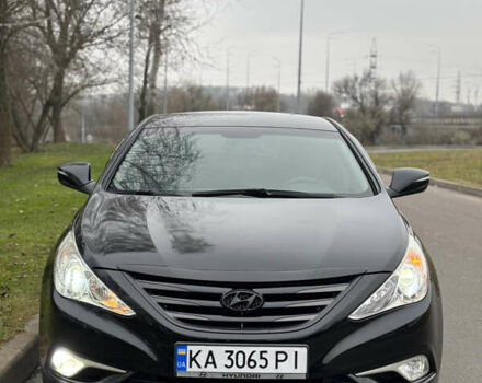 Черный Хендай Соната, объемом двигателя 2 л и пробегом 340 тыс. км за 6900 $, фото 1 на Automoto.ua