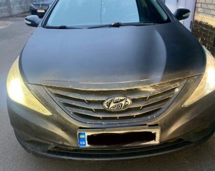 Чорний Хендай Соната, об'ємом двигуна 2.4 л та пробігом 300 тис. км за 5550 $, фото 6 на Automoto.ua