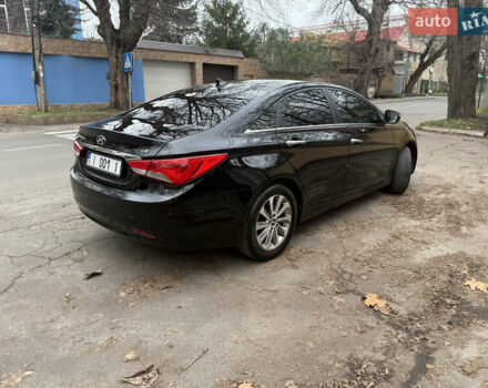 Чорний Хендай Соната, об'ємом двигуна 2 л та пробігом 224 тис. км за 10999 $, фото 5 на Automoto.ua