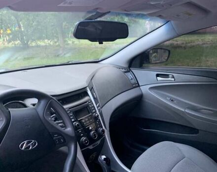 Чорний Хендай Соната, об'ємом двигуна 2.4 л та пробігом 128 тис. км за 8500 $, фото 6 на Automoto.ua