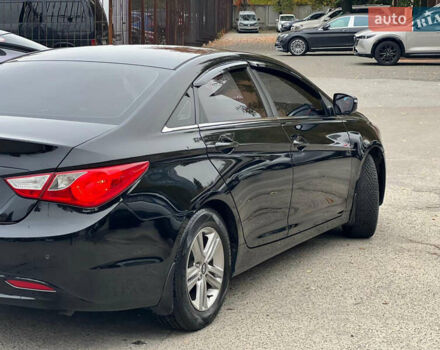 Черный Хендай Соната, объемом двигателя 2 л и пробегом 340 тыс. км за 6500 $, фото 3 на Automoto.ua