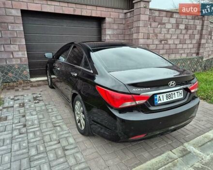 Чорний Хендай Соната, об'ємом двигуна 2.36 л та пробігом 242 тис. км за 9700 $, фото 5 на Automoto.ua