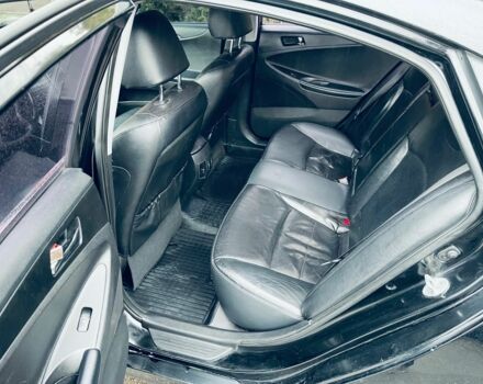 Черный Хендай Соната, объемом двигателя 2 л и пробегом 251 тыс. км за 7300 $, фото 10 на Automoto.ua