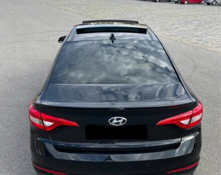 Чорний Хендай Соната, об'ємом двигуна 2 л та пробігом 127 тис. км за 12200 $, фото 1 на Automoto.ua