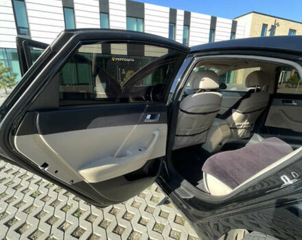 Чорний Хендай Соната, об'ємом двигуна 2.36 л та пробігом 135 тис. км за 10800 $, фото 12 на Automoto.ua