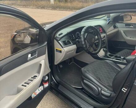 Чорний Хендай Соната, об'ємом двигуна 2.36 л та пробігом 203 тис. км за 8000 $, фото 9 на Automoto.ua
