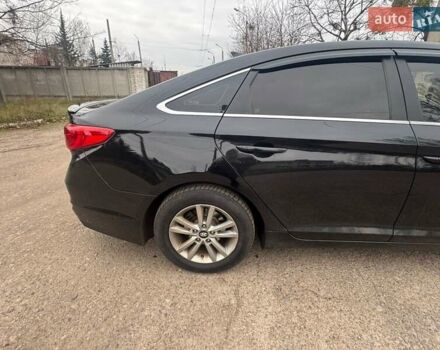 Чорний Хендай Соната, об'ємом двигуна 2.36 л та пробігом 203 тис. км за 8000 $, фото 2 на Automoto.ua