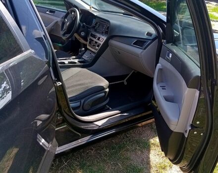 Чорний Хендай Соната, об'ємом двигуна 2.4 л та пробігом 135 тис. км за 10000 $, фото 6 на Automoto.ua