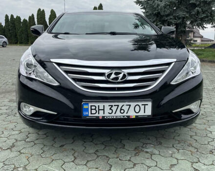 Черный Хендай Соната, объемом двигателя 2 л и пробегом 190 тыс. км за 7600 $, фото 3 на Automoto.ua