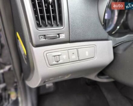 Черный Хендай Соната, объемом двигателя 2.36 л и пробегом 152 тыс. км за 9000 $, фото 18 на Automoto.ua