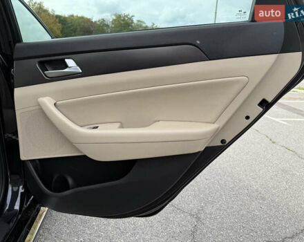 Черный Хендай Соната, объемом двигателя 2.36 л и пробегом 170 тыс. км за 9500 $, фото 30 на Automoto.ua