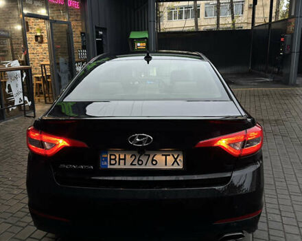 Черный Хендай Соната, объемом двигателя 2.36 л и пробегом 300 тыс. км за 9000 $, фото 6 на Automoto.ua
