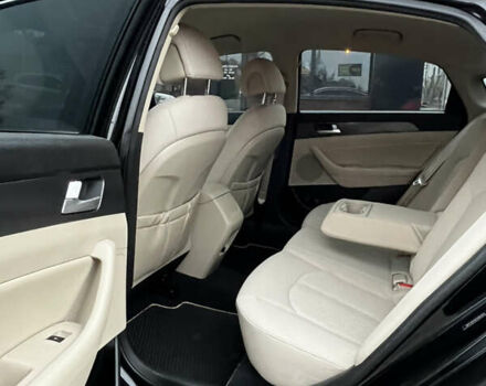 Черный Хендай Соната, объемом двигателя 2.36 л и пробегом 144 тыс. км за 10999 $, фото 12 на Automoto.ua