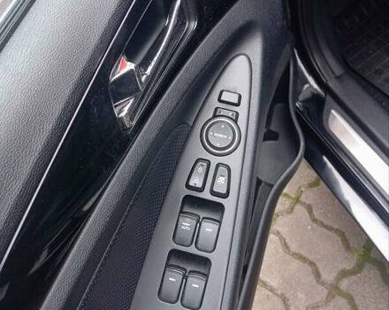 Черный Хендай Соната, объемом двигателя 2.4 л и пробегом 190 тыс. км за 10200 $, фото 23 на Automoto.ua