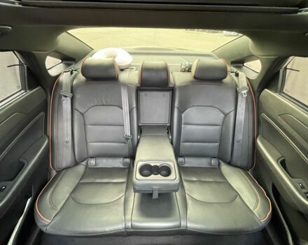 Чорний Хендай Соната, об'ємом двигуна 2 л та пробігом 127 тис. км за 12200 $, фото 13 на Automoto.ua