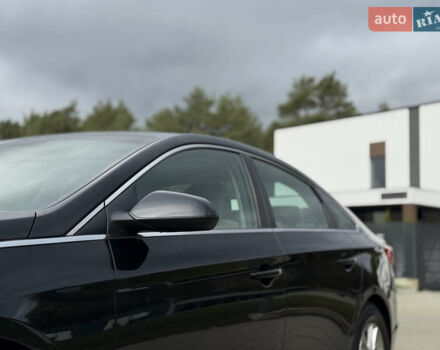 Хендай Соната 2014 у Ковель на Automoto.ua Чорний Хендай Соната, об'ємом двигуна 2.36 л та пробігом 215 тис. км за 10500 $, фото 66 на Automoto.ua