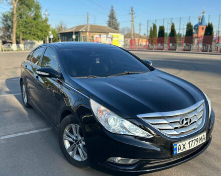 Черный Хендай Соната, объемом двигателя 2.36 л и пробегом 168 тыс. км за 8000 $, фото 1 на Automoto.ua