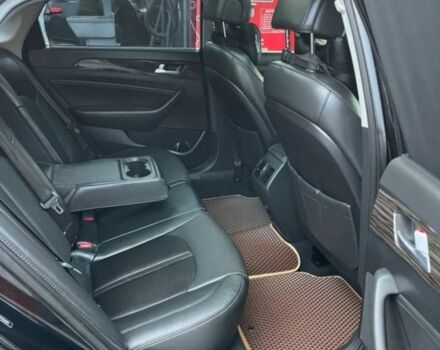 Черный Хендай Соната, объемом двигателя 2.4 л и пробегом 182 тыс. км за 10700 $, фото 3 на Automoto.ua