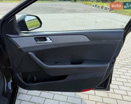 Черный Хендай Соната, объемом двигателя 2 л и пробегом 158 тыс. км за 9900 $, фото 30 на Automoto.ua