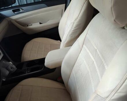 Чорний Хендай Соната, об'ємом двигуна 2.4 л та пробігом 140 тис. км за 11100 $, фото 14 на Automoto.ua