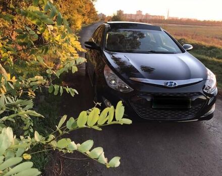 Чорний Хендай Соната, об'ємом двигуна 2.4 л та пробігом 129 тис. км за 13000 $, фото 6 на Automoto.ua