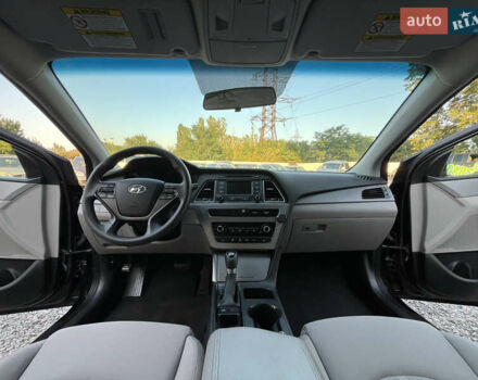 Черный Хендай Соната, объемом двигателя 2.36 л и пробегом 166 тыс. км за 10700 $, фото 13 на Automoto.ua