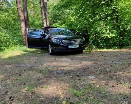 Чорний Хендай Соната, об'ємом двигуна 2.4 л та пробігом 140 тис. км за 11100 $, фото 4 на Automoto.ua