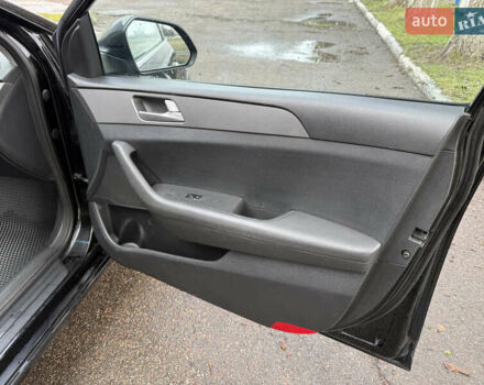 Черный Хендай Соната, объемом двигателя 2 л и пробегом 249 тыс. км за 7500 $, фото 34 на Automoto.ua