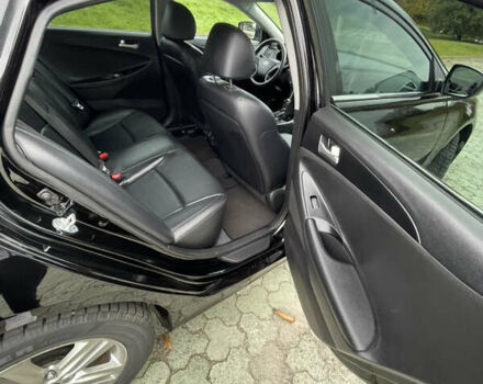 Черный Хендай Соната, объемом двигателя 2 л и пробегом 190 тыс. км за 7600 $, фото 40 на Automoto.ua