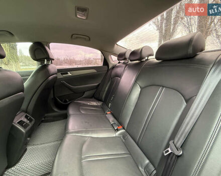 Черный Хендай Соната, объемом двигателя 2 л и пробегом 249 тыс. км за 7500 $, фото 25 на Automoto.ua