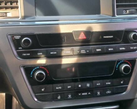 Черный Хендай Соната, объемом двигателя 2 л и пробегом 208 тыс. км за 10800 $, фото 22 на Automoto.ua