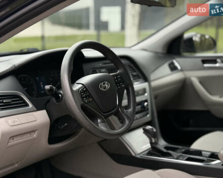 Хендай Соната 2014 у Ковель на Automoto.ua Чорний Хендай Соната, об'ємом двигуна 2.36 л та пробігом 215 тис. км за 10500 $, фото 49 на Automoto.ua