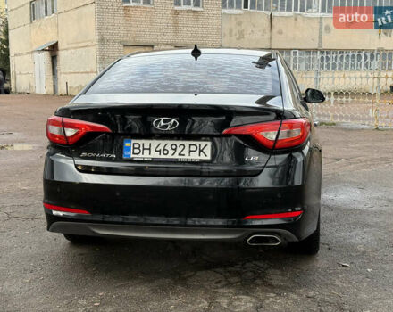 Черный Хендай Соната, объемом двигателя 2 л и пробегом 249 тыс. км за 7500 $, фото 5 на Automoto.ua
