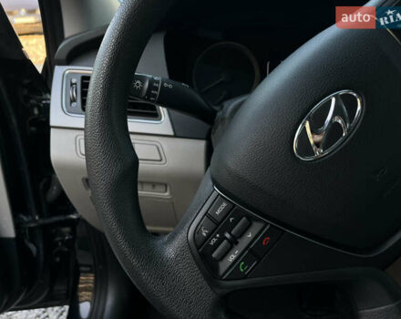 Черный Хендай Соната, объемом двигателя 2.36 л и пробегом 166 тыс. км за 10700 $, фото 22 на Automoto.ua