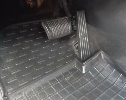 Черный Хендай Соната, объемом двигателя 2.4 л и пробегом 190 тыс. км за 10200 $, фото 19 на Automoto.ua