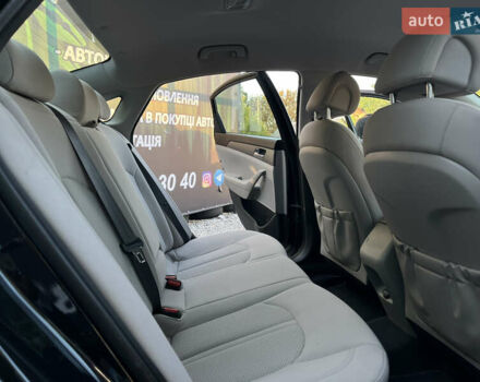 Черный Хендай Соната, объемом двигателя 2.36 л и пробегом 166 тыс. км за 10700 $, фото 16 на Automoto.ua