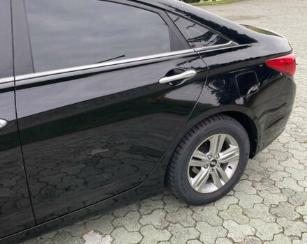 Черный Хендай Соната, объемом двигателя 2 л и пробегом 190 тыс. км за 7600 $, фото 18 на Automoto.ua