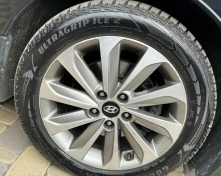 Черный Хендай Соната, объемом двигателя 2.4 л и пробегом 150 тыс. км за 12000 $, фото 16 на Automoto.ua