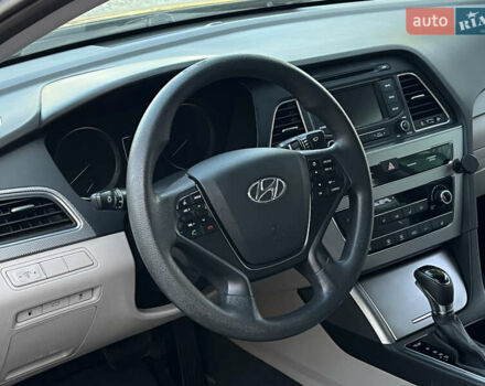 Черный Хендай Соната, объемом двигателя 2.36 л и пробегом 166 тыс. км за 10700 $, фото 9 на Automoto.ua