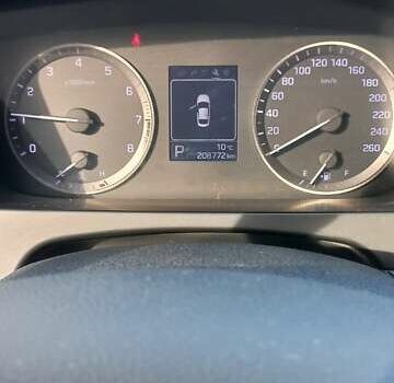 Чорний Хендай Соната, об'ємом двигуна 2 л та пробігом 209 тис. км за 10800 $, фото 7 на Automoto.ua