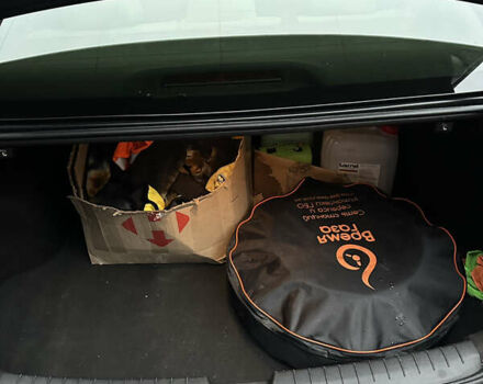 Черный Хендай Соната, объемом двигателя 2.36 л и пробегом 300 тыс. км за 9000 $, фото 8 на Automoto.ua