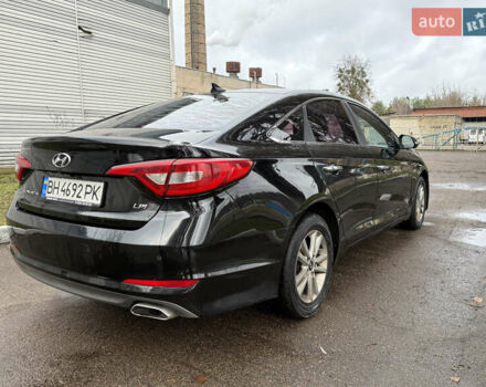 Черный Хендай Соната, объемом двигателя 2 л и пробегом 249 тыс. км за 7500 $, фото 12 на Automoto.ua