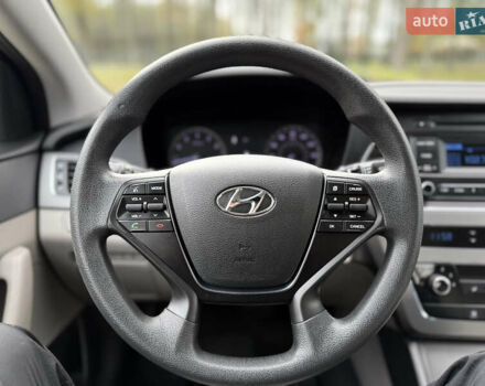 Хендай Соната 2014 у Ковель на Automoto.ua Чорний Хендай Соната, об'ємом двигуна 2.36 л та пробігом 215 тис. км за 10500 $, фото 29 на Automoto.ua