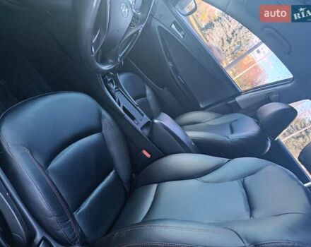 Хендай Соната 2014 у Полтаві на Automoto.ua Чорний Хендай Соната, об'ємом двигуна 2 л та пробігом 250 тис. км за 6499 $, фото 2 на Automoto.ua